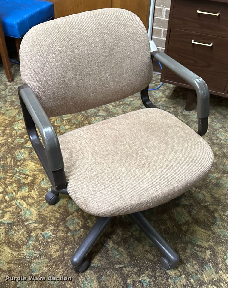 image for item EJ4463 Office furniture 