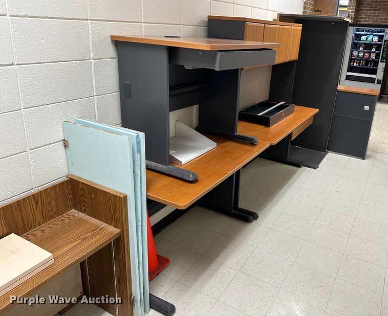 image for item EJ4463 Office furniture 