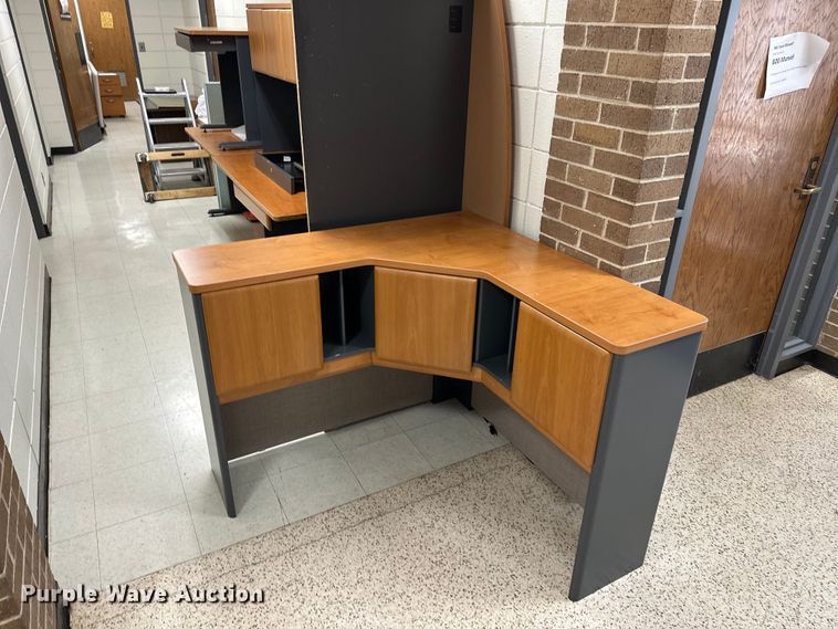 image for item EJ4463 Office furniture 