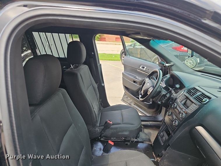 image for item EJ5766 2016 Ford  Explorer Police Interceptor SUV