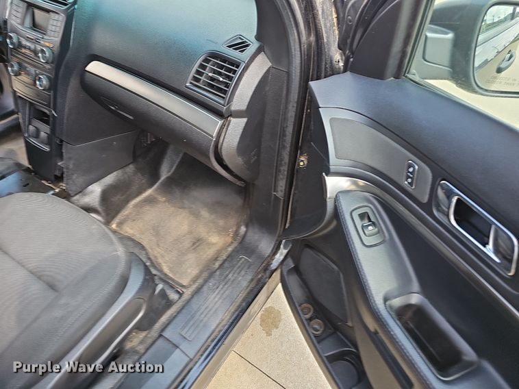 image for item EJ5766 2016 Ford  Explorer Police Interceptor SUV