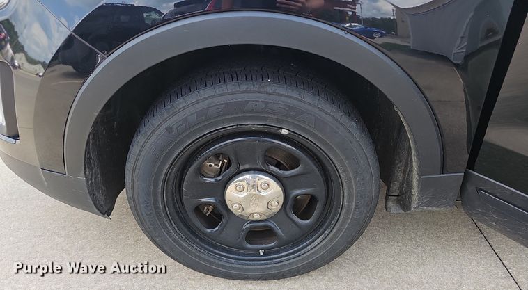 image for item EJ5766 2016 Ford  Explorer Police Interceptor SUV