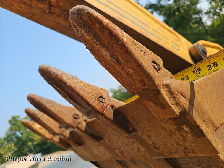 image for item EJ5778 1999 Case  580 Super L backhoe