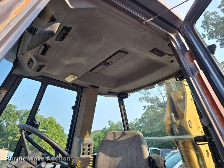 image for item EJ5778 1999 Case  580 Super L backhoe