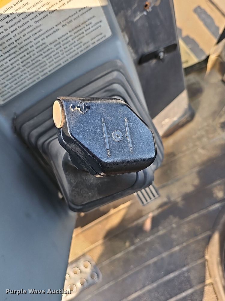 image for item EJ5778 1999 Case  580 Super L backhoe