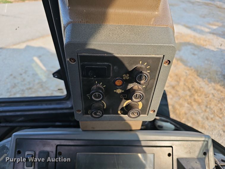 image for item EJ5778 1999 Case  580 Super L backhoe