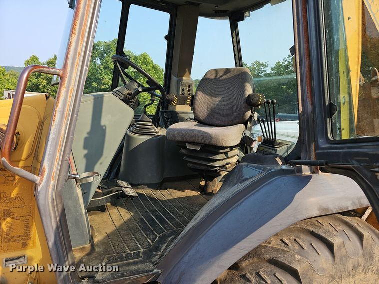 image for item EJ5778 1999 Case  580 Super L backhoe
