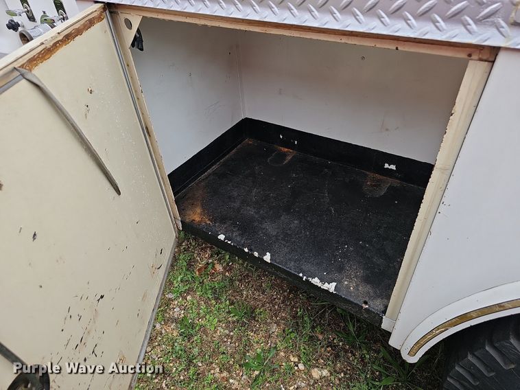 image for item EJ5781 1974 Ford F750 pumper fire truck