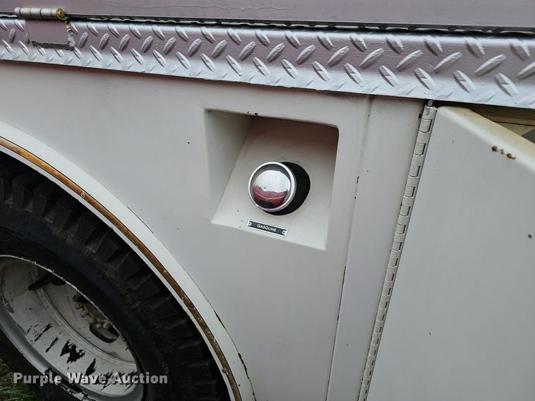 image for item EJ5781 1974 Ford F750 pumper fire truck