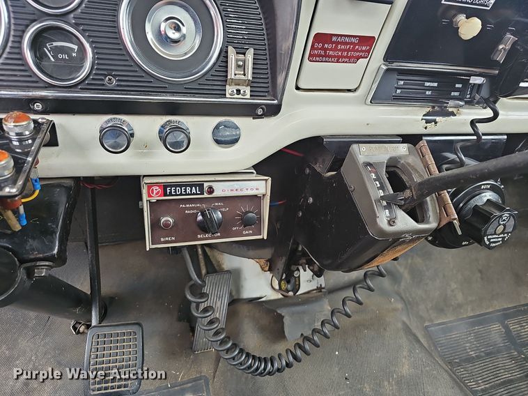 image for item EJ5781 1974 Ford F750 pumper fire truck