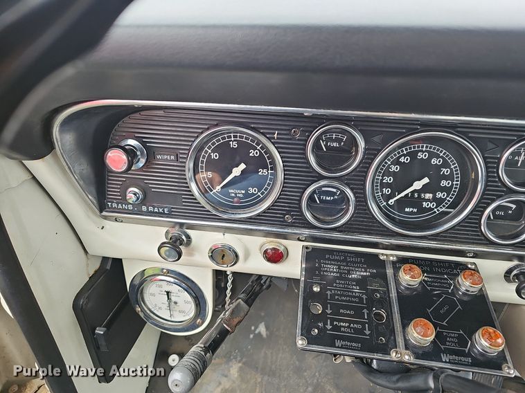 image for item EJ5781 1974 Ford F750 pumper fire truck