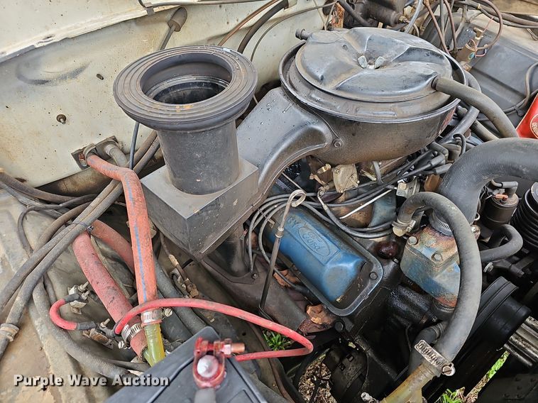 image for item EJ5781 1974 Ford F750 pumper fire truck