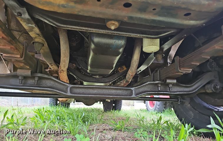 image for item EJ5781 1974 Ford F750 pumper fire truck