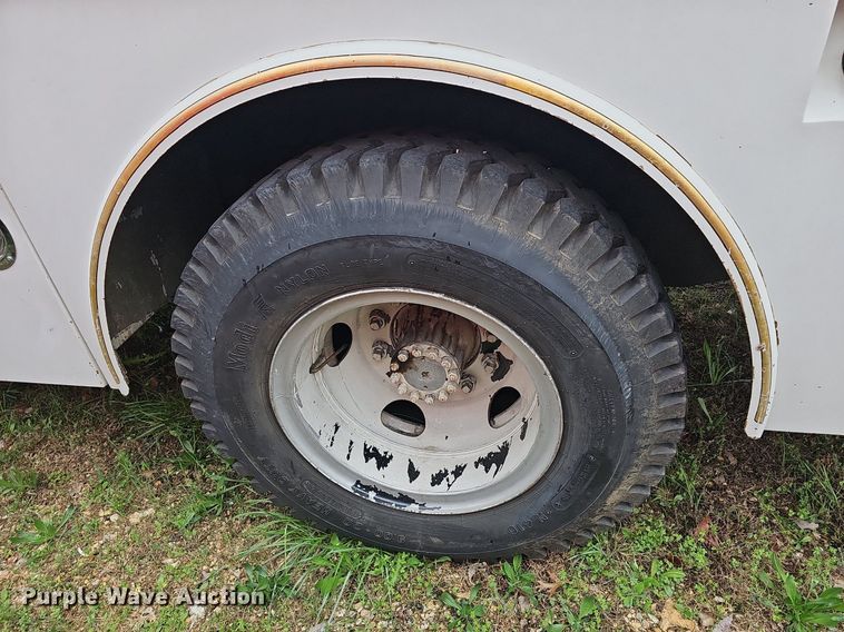 image for item EJ5781 1974 Ford F750 pumper fire truck