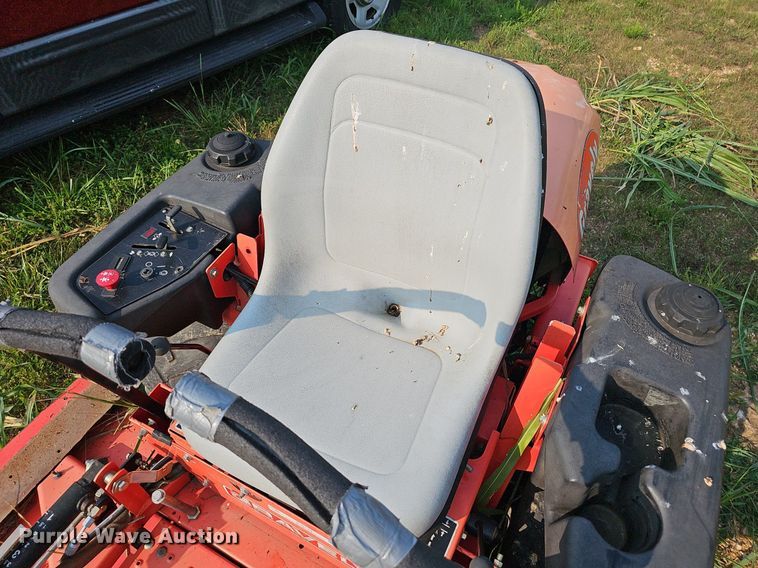 image for item EJ5782 Gravely 992020 ZTR lawn mower