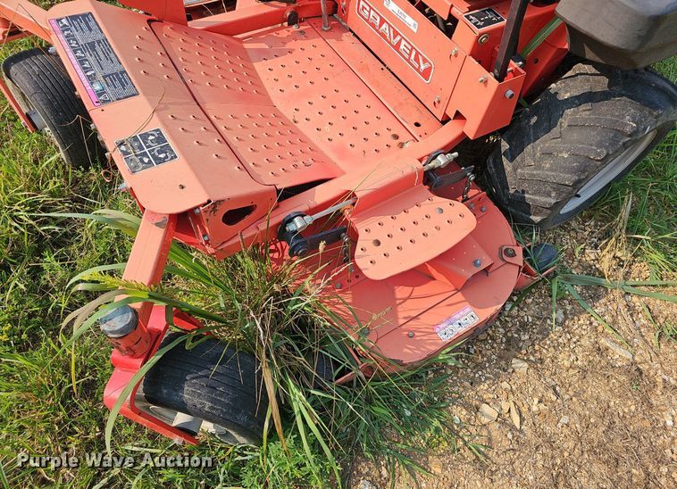 image for item EJ5782 Gravely 992020 ZTR lawn mower