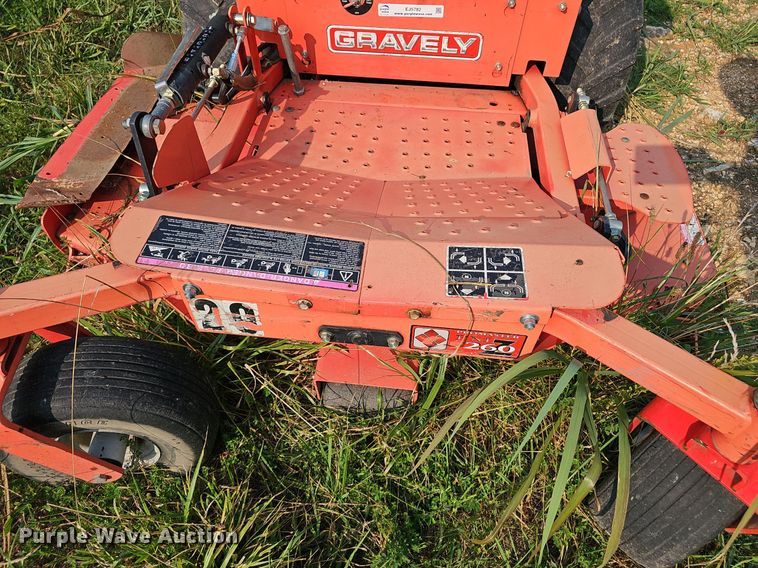 image for item EJ5782 Gravely 992020 ZTR lawn mower