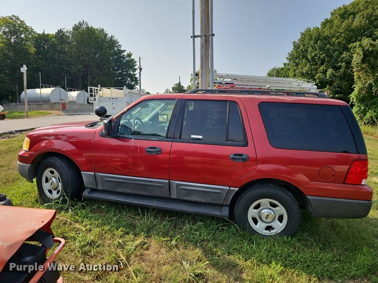 image for item EJ6231 2005 Ford  Expedition XLT SUV
