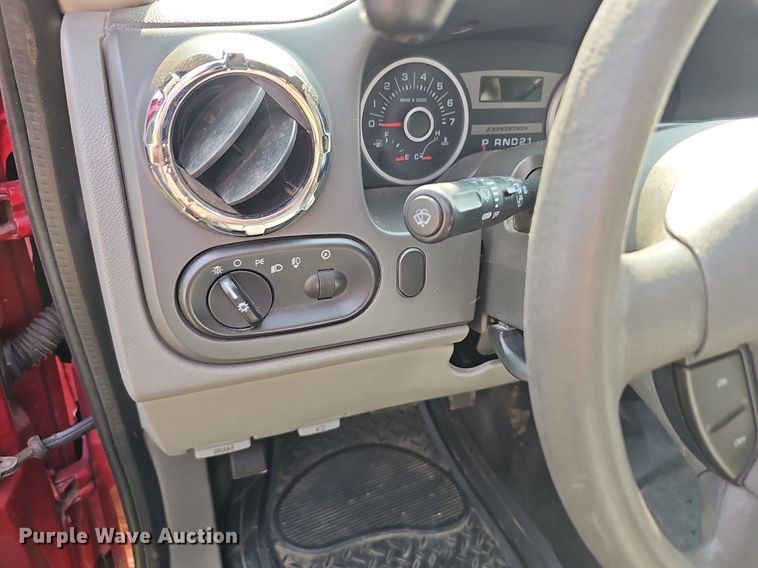 image for item EJ6231 2005 Ford  Expedition XLT SUV