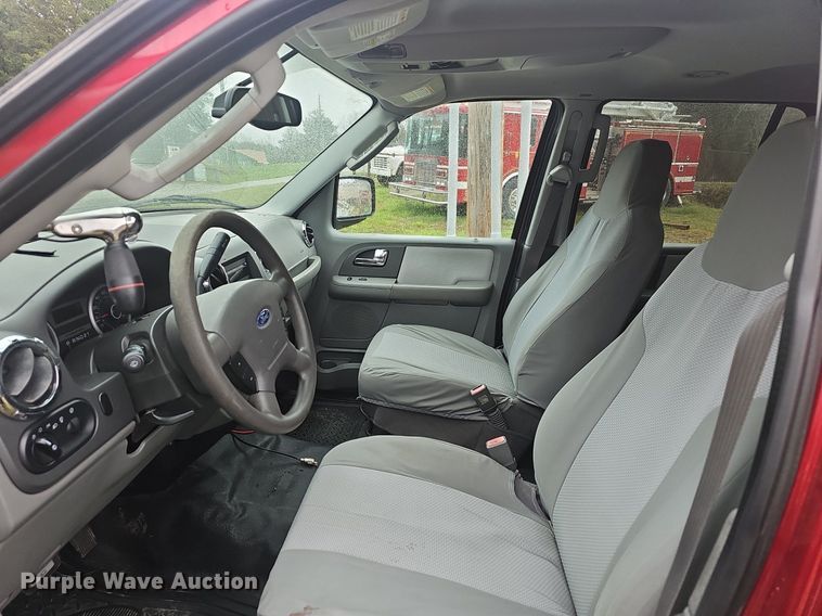 image for item EJ6231 2005 Ford  Expedition XLT SUV