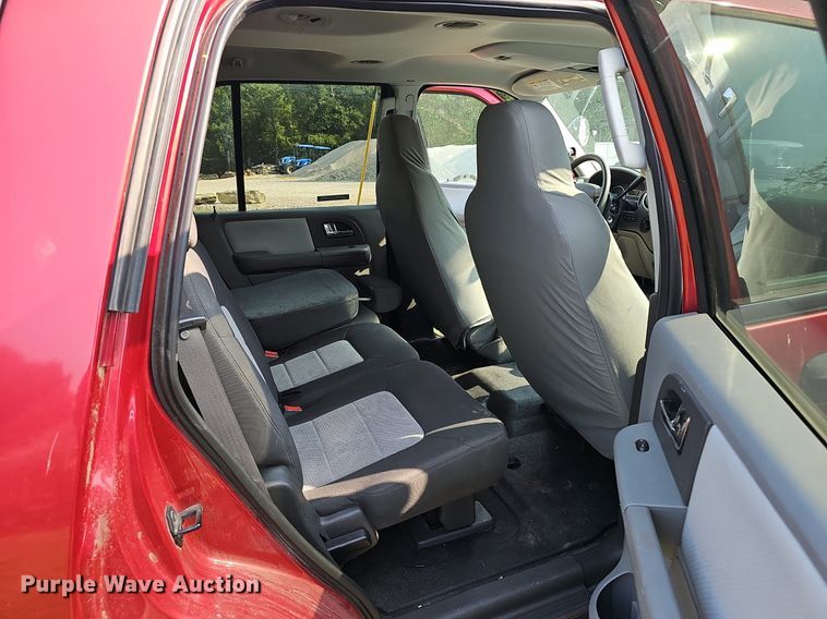 image for item EJ6231 2005 Ford  Expedition XLT SUV