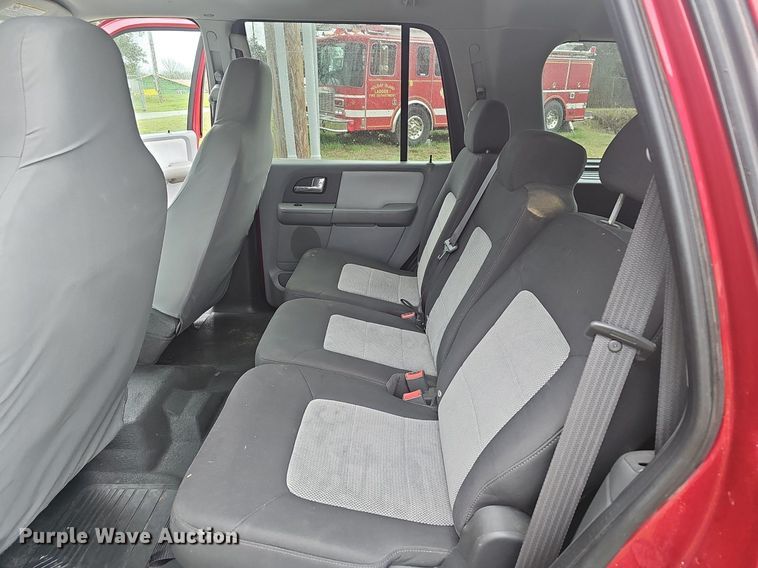 image for item EJ6231 2005 Ford  Expedition XLT SUV