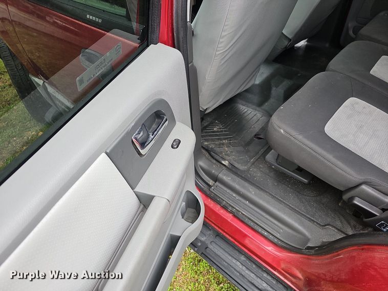 image for item EJ6231 2005 Ford  Expedition XLT SUV