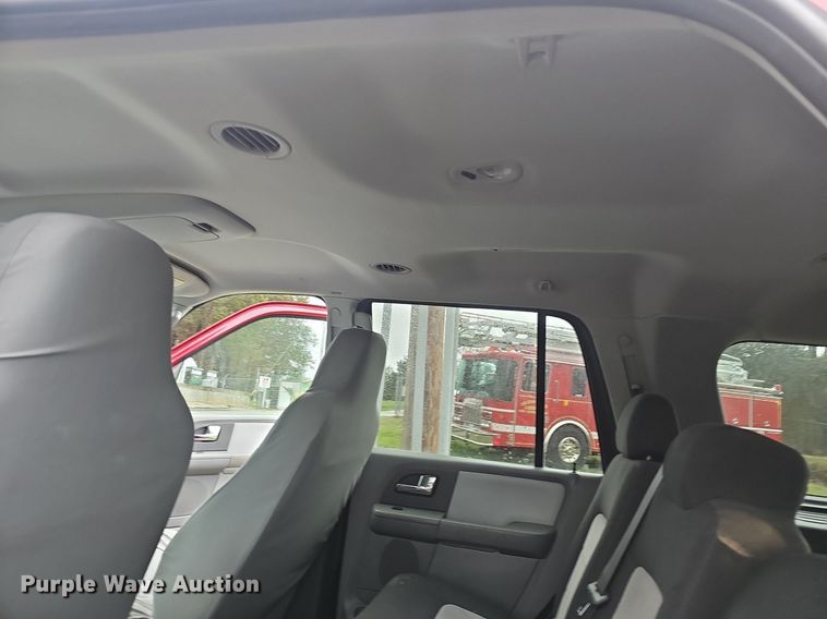 image for item EJ6231 2005 Ford  Expedition XLT SUV