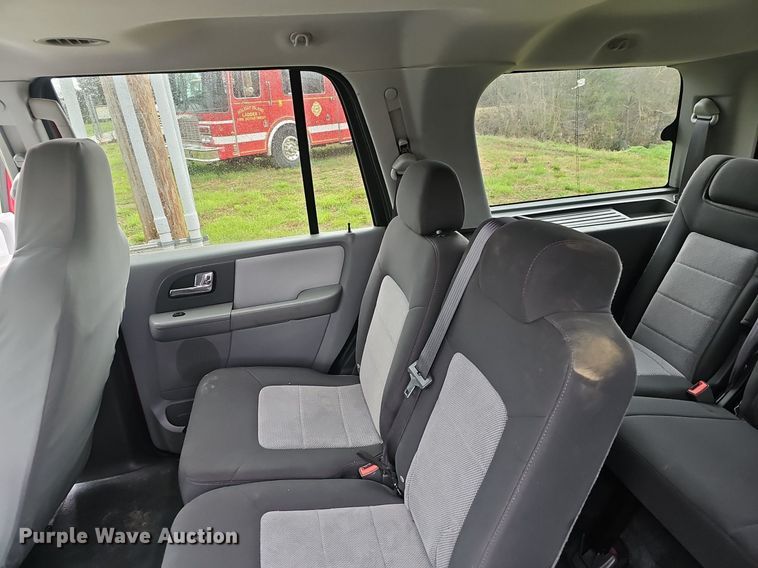 image for item EJ6231 2005 Ford  Expedition XLT SUV