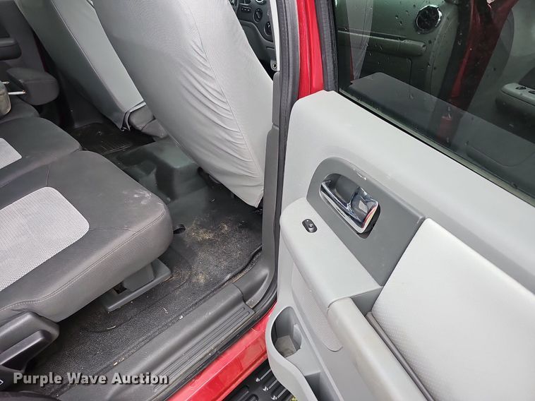 image for item EJ6231 2005 Ford  Expedition XLT SUV