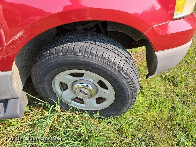 image for item EJ6231 2005 Ford  Expedition XLT SUV