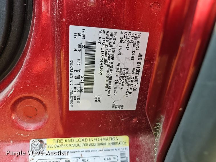 image for item EJ6231 2005 Ford  Expedition XLT SUV