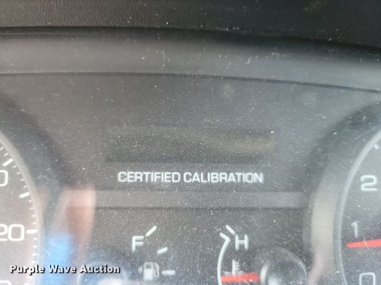 image for item EJ8013 2011 Ford  Crown Victoria Police Interceptor 