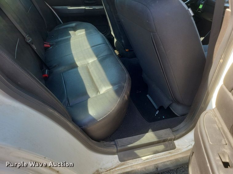 image for item EJ8013 2011 Ford  Crown Victoria Police Interceptor 