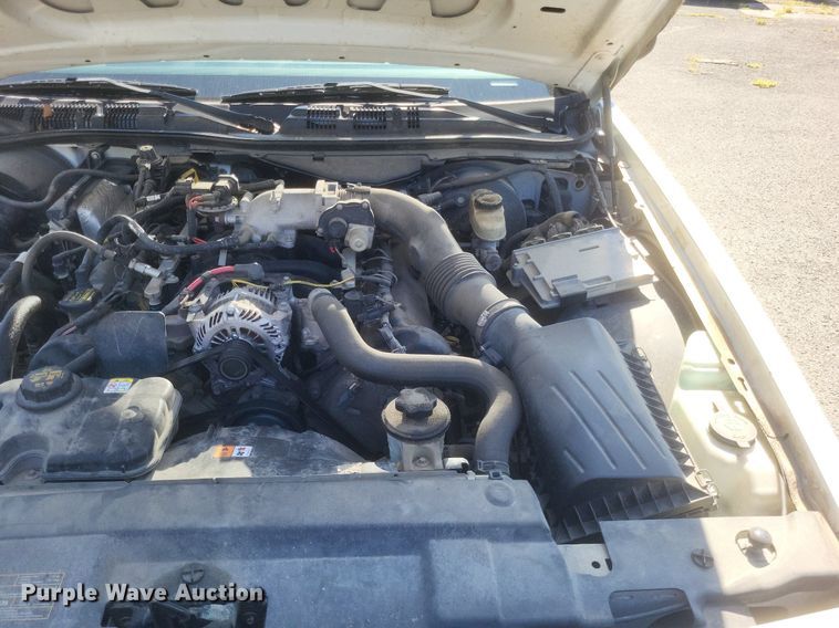 image for item EJ8013 2011 Ford  Crown Victoria Police Interceptor 