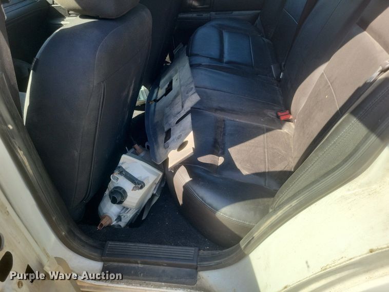 image for item EJ8014 2010 Ford Crown Victoria Police Interceptor 