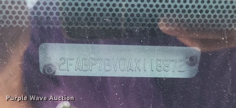 image for item EJ8014 2010 Ford Crown Victoria Police Interceptor 