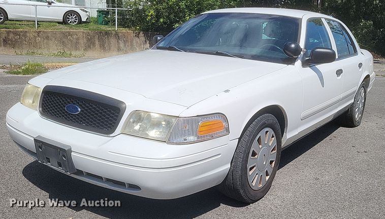 image for item EJ8015 2008 Ford  Crown Victoria Police Interceptor 