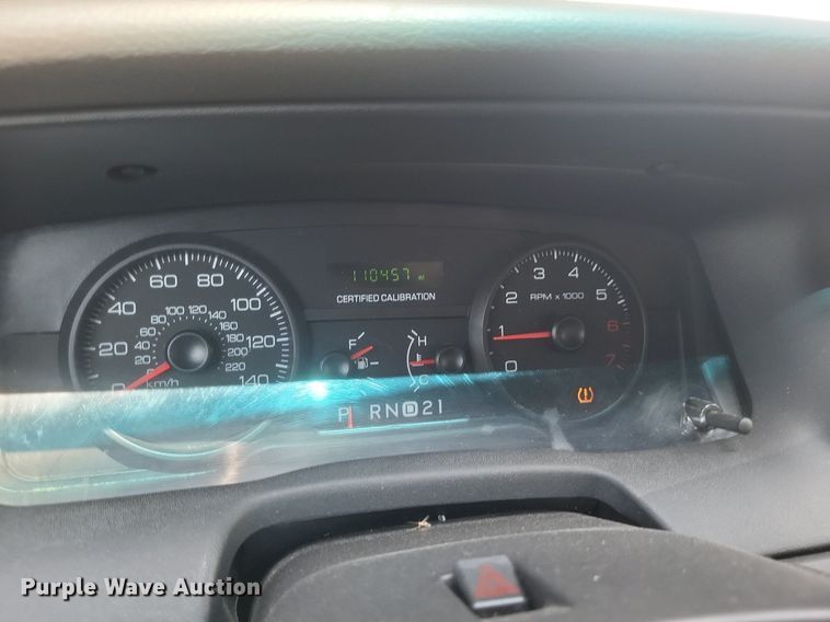 image for item EJ8015 2008 Ford  Crown Victoria Police Interceptor 