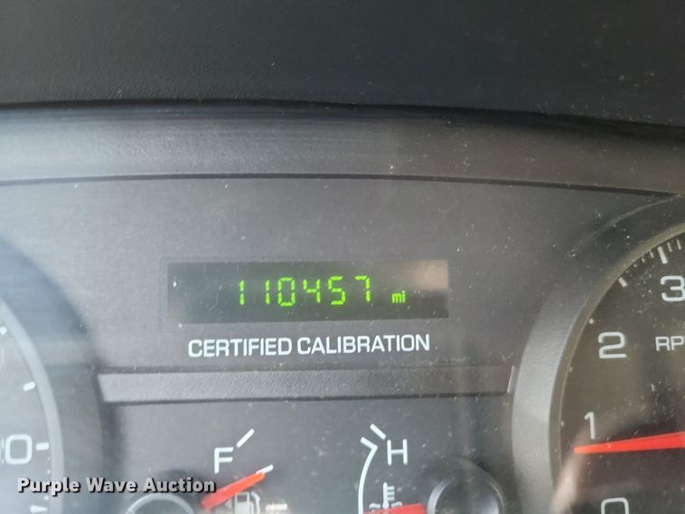 image for item EJ8015 2008 Ford  Crown Victoria Police Interceptor 