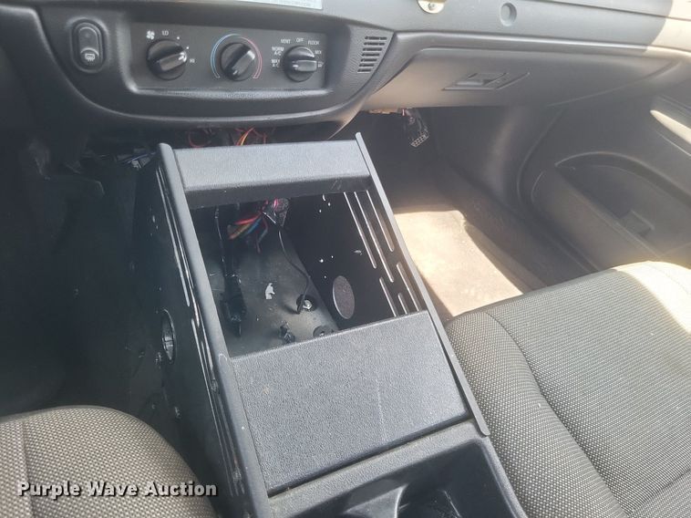 image for item EJ8015 2008 Ford  Crown Victoria Police Interceptor 