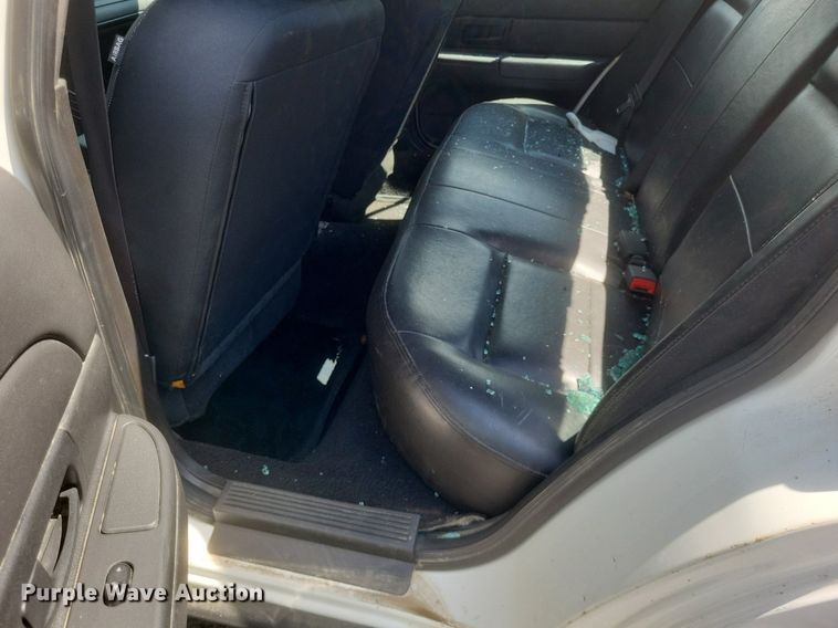 image for item EJ8015 2008 Ford  Crown Victoria Police Interceptor 