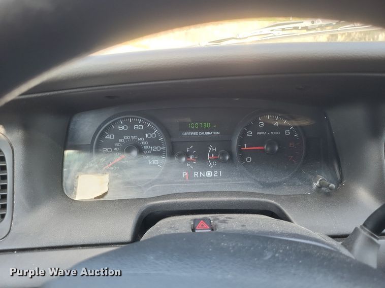 image for item EJ8016 2010 Ford Crown Victoria Police Interceptor 