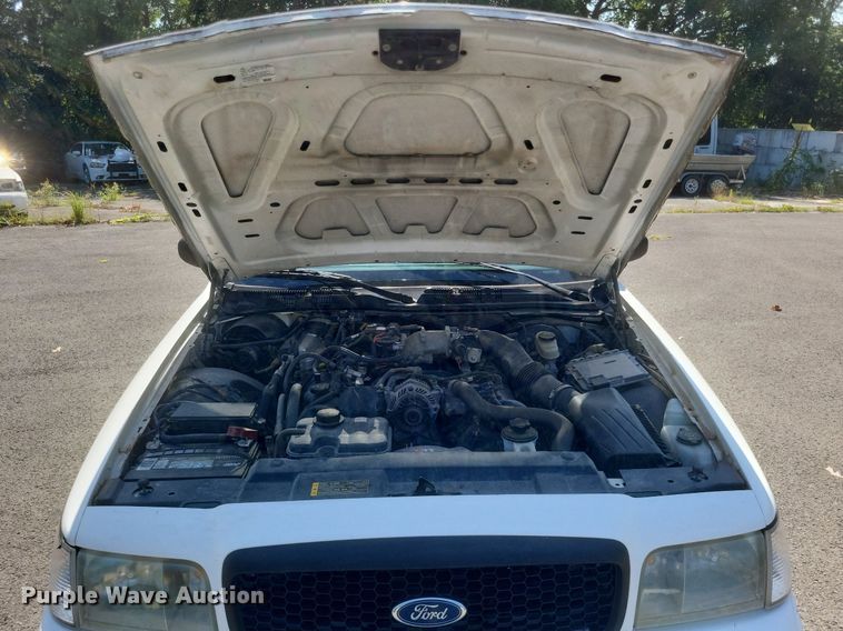 image for item EJ8016 2010 Ford Crown Victoria Police Interceptor 