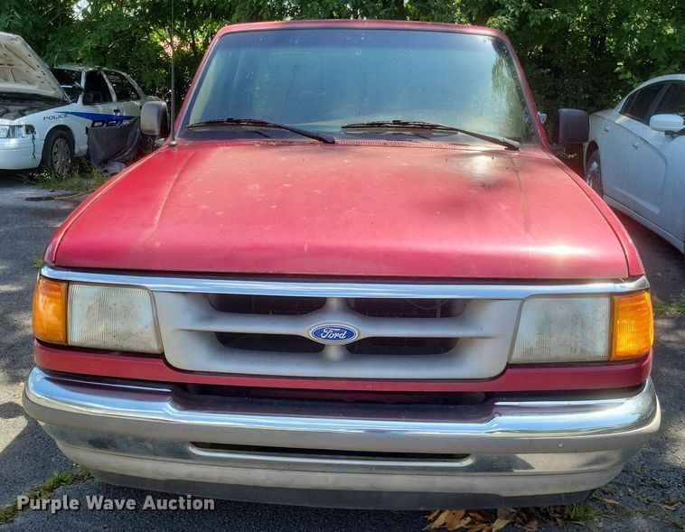 image for item EJ8018 1996 Ford  Ranger XLT pickup truck