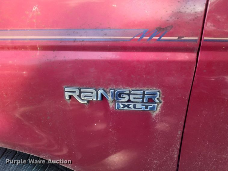 image for item EJ8018 1996 Ford  Ranger XLT pickup truck