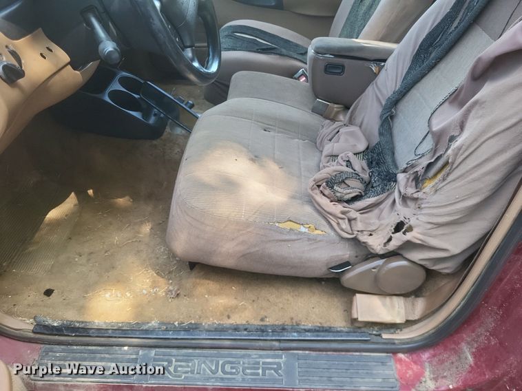 image for item EJ8018 1996 Ford  Ranger XLT pickup truck