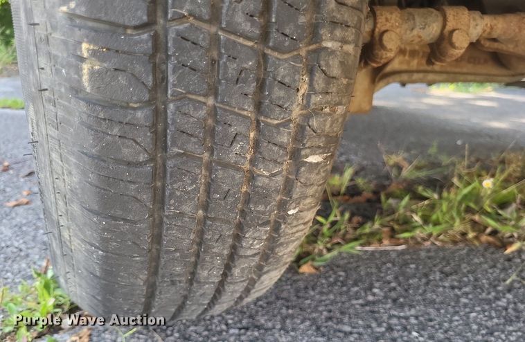 image for item EJ8018 1996 Ford  Ranger XLT pickup truck