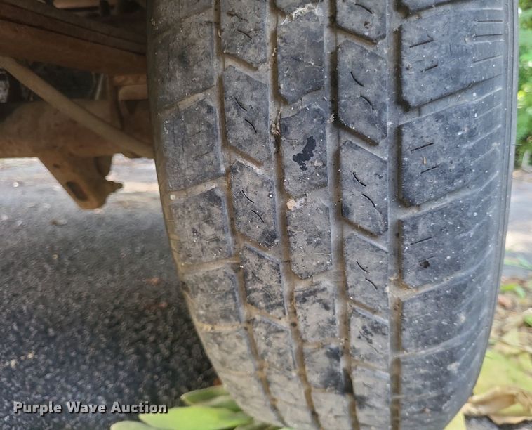 image for item EJ8018 1996 Ford  Ranger XLT pickup truck