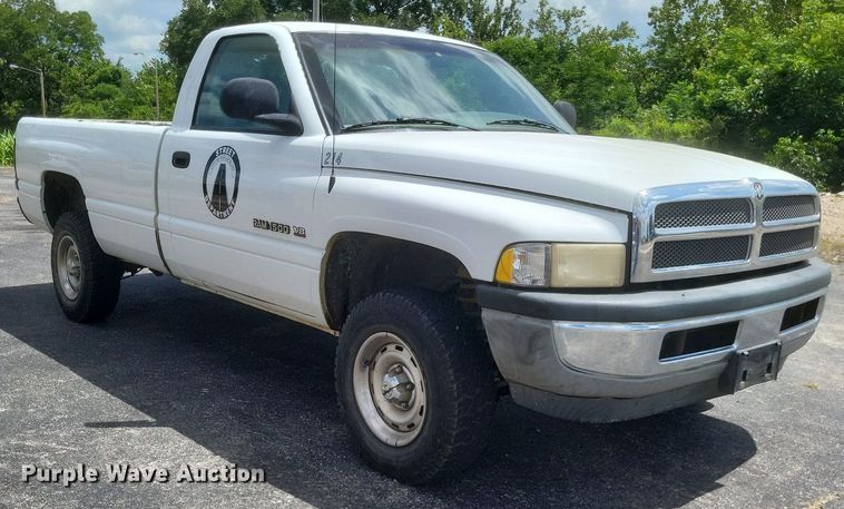 image for item EJ8019 1999 Dodge  Ram 1500 pickup truck